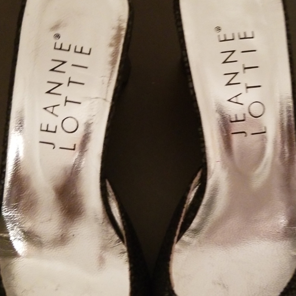 Shoes - Picture 6 of 8
